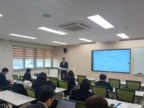 "AI 교육 선도하는 충남" 교육청, 15개 시군 정보교육 담당자 배움자리 개최
