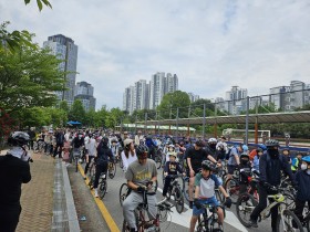 연양초, 제5회 교육가족 자전거 축제 성료… 기후위기 대응과 가족 유대 ‘두 마리 토끼’ 잡다